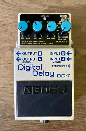 Pedala Boss DD7 delay 