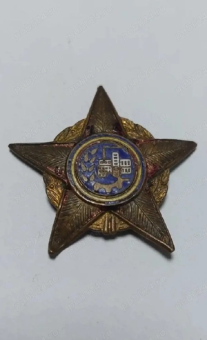 Insignă C.F.R. interbelică (stea cu email albastru)