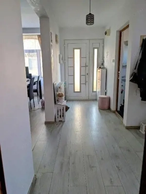 Casă P+M de vânzare în Șendreni – 162 mp, teren 700 mp,  partial mobilată - imagine 3