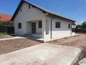 De vânzare casă – Comuna Șendreni, Cartierul Nou - imagine 2