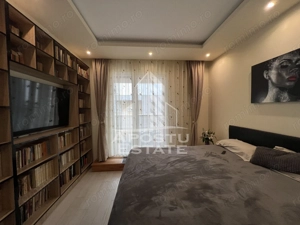 Penthouse de vanzare 3 camere | Lux | 2 terase 55mp | - imagine 18