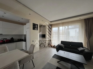 Penthouse de vanzare 3 camere | Lux | 2 terase 55mp | - imagine 2