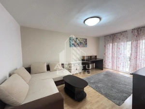 Apartament cu 3 camere, decomandat, centrala proprie, zona Bucovina