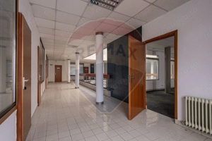 Clădirede închiriat, poziție ultracentrală – ideal clinică/HORECA - imagine 13