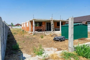 Casă de vanzare - imagine 3