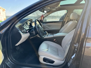 BMW Seria 5 F11 520d xDrive 218 CP | Piele | Trapa Panoramica | Incalzire Fata+Spate | - imagine 8