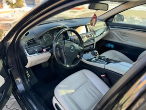 BMW Seria 5 F11 520d xDrive 218 CP | Piele | Trapa Panoramica | Incalzire Fata+Spate | - imagine 7