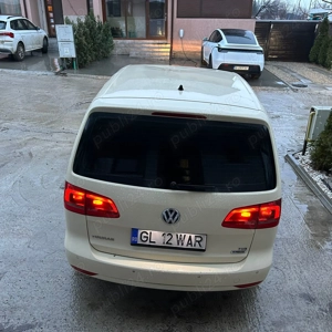 Vând Volkswagen Touran 2.0 TDI DSG   7 locuri, ideal familie - imagine 4