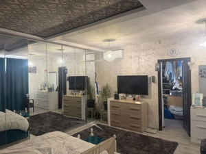 CASA DEOSEBITSA MOBILATA in stil italian ,zona podul VIORELE , teren 280 mp - imagine 17