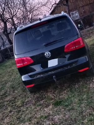 Se vinde vw touran foarte bine lntreținută motor 1.6 diesel an 2011 unic proprietar cauciucuri de ia - imagine 2