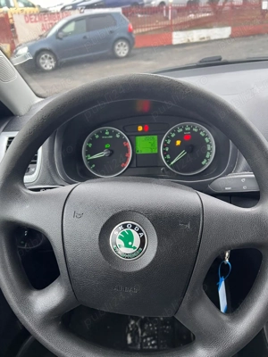 Skoda Fabia an fabricatie 2008 - imagine 8