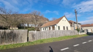 De vânzare   Casă cu teren în comuna Blandiana, județul Alba - imagine 2