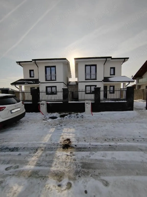 Vând duplex despărțit prin cameră tehnica în Mosnita Veche