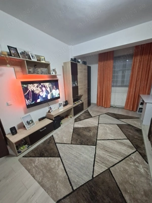 Vând apartament cu o camera 