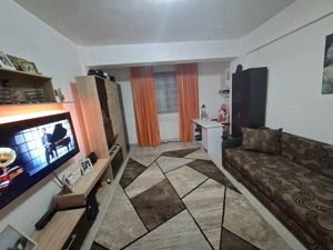 Vând apartament cu o camera 