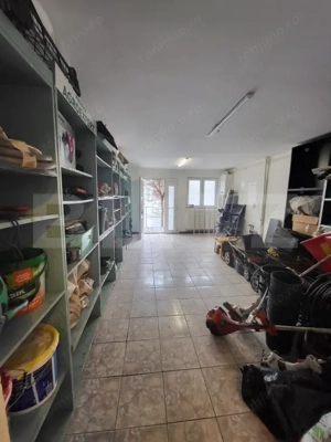 Spatiu comercial de vanzare, zona Micro III