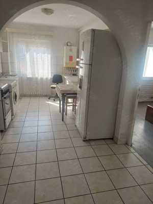 Apartament et.1 decom.com.1.sup.tot 53 mp hol si bucatarie mare open space  - imagine 2