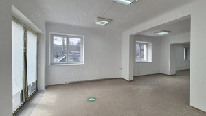Spațiu comercial cu vizibilitate excelentă, strada Carpaților.