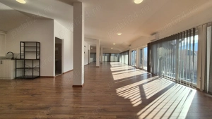 Spatiu comercial ideal pentru clinică medicală, birouri sau activități similare. - imagine 17