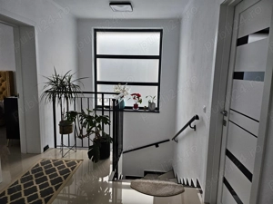 Vand casa deosebita in Selimbar - imagine 7