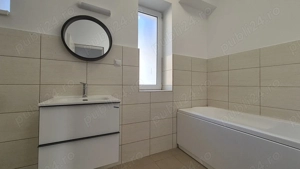 Spatiu comercial ideal pentru clinică medicală, birouri sau activități similare. - imagine 14