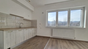 Spatiu comercial ideal pentru clinică medicală, birouri sau activități similare. - imagine 13