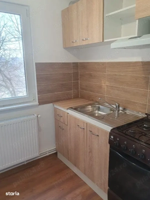 PROPRIETAR   Vând apartament 3 camere, Micro 21   Hotel Orient