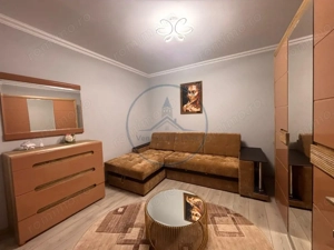  Apartament decomandat de vânzare – zonă centrală - imagine 3