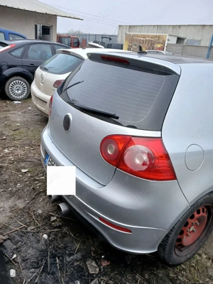 Se vinde sau se dezmembreaza golf 5