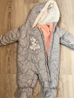 Compleu iarna fetite