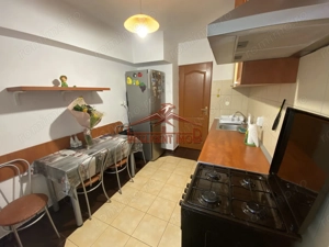 Apartament cu 3 camere pe Strada Constitutiei Judet Sibiu - imagine 9