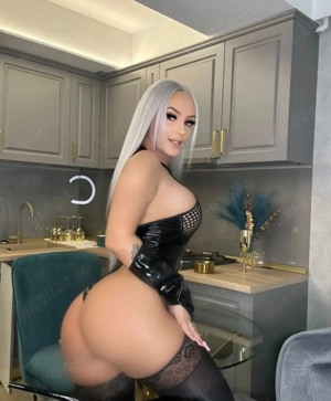  la tine sau hotel Total