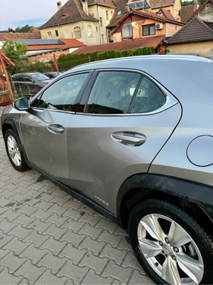 Lexus ux 250h business edition - 2019 - 64.000km - 19.800 negociabil - imagine 4