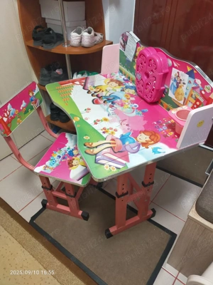 Măsuță cu, scăunel