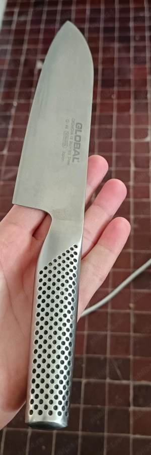 Se vinde cutit global