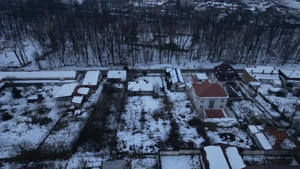 Casă de vânzare în Buziaș   teren generos 1900 mp, toate utilitățile - imagine 2