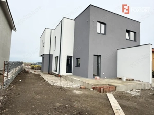 Duplex cu 4 camere de vanzare in Sacalaz, zona Exterior Nord - imagine 17
