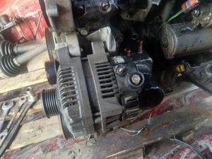 dezmembrez motor de pejo 207 - imagine 2