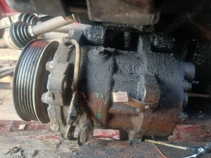 dezmembrez motor de pejo 207 - imagine 4