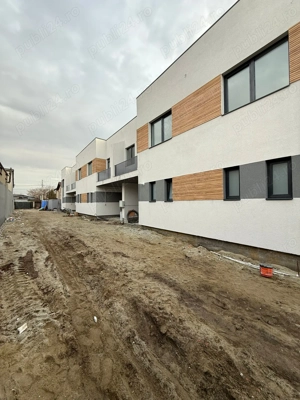 Case insiruite de vanzare Metrou Raul Doamnei