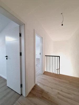 3 camere.Pe doua niveluri.Luminos.Spatios - imagine 9