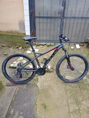 Vând bicicleta arată foarte bine  - imagine 3