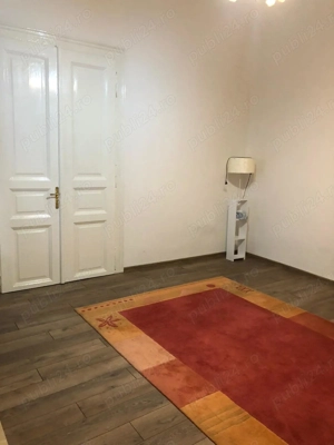 Apartament 3 camere, clădire istorică,  zona Sinaia
