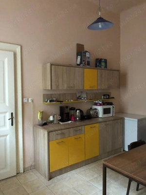 Apartament 3 camere, clădire istorică,  zona Sinaia - imagine 3