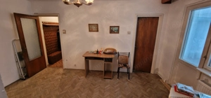 Apartament cu 3 camere, etaj 1, zona Salvare