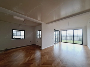 Braytim. Pompa de caldura si panouri solare. Zid dublu cu izolatie fonica.