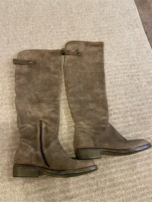 Cizme lungi piele intoarsa - imagine 4