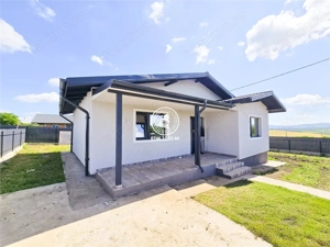 Vila  de vanzare  Ciurbesti, - imagine 2