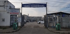 PROPRIETAR Vand apartament in ZONA TARG SEVERIN decomandat 2 camere-E2 - imagine 5