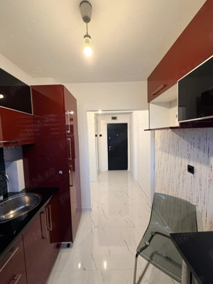 Proprietar vând apartament 2 camere Ploiesti-centru 